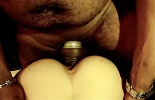 XXX جوجه های برهنه در یک باشگاه لعنتی می شوند. عکس کوس و کون شهوانی