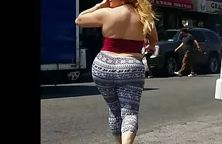 XXX این دختر 30 ساله کس کیرفیلم آسیایی از کوونی لذت می برد و کلاه خود را روی صورت معشوقه اش نشسته است