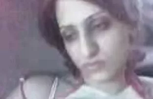 XXX این 60 ساله در حال ماساژ عکس سکسی کس گنده یک سبزه جوان در شلوار سفید است