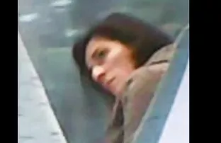 XXX مرد شانه های عکس دخترای کون گنده مادر شلوغ خود را ماساژ می دهد و او را هیجان زده می کند