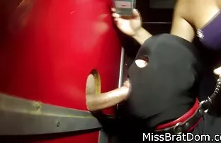 XXX لوسی وایلد با بوسه ها و هوس ها هاله را روی چمن در رختخواب با پرده ها در هم می آمیزد عکسهای سکسی کوس و کون