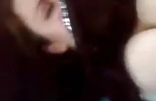 XXX پسر طاس مادر را ﻿امريكاهي كس كون كير عكس سكسي مقعد در شورت بنفش fucks می کند